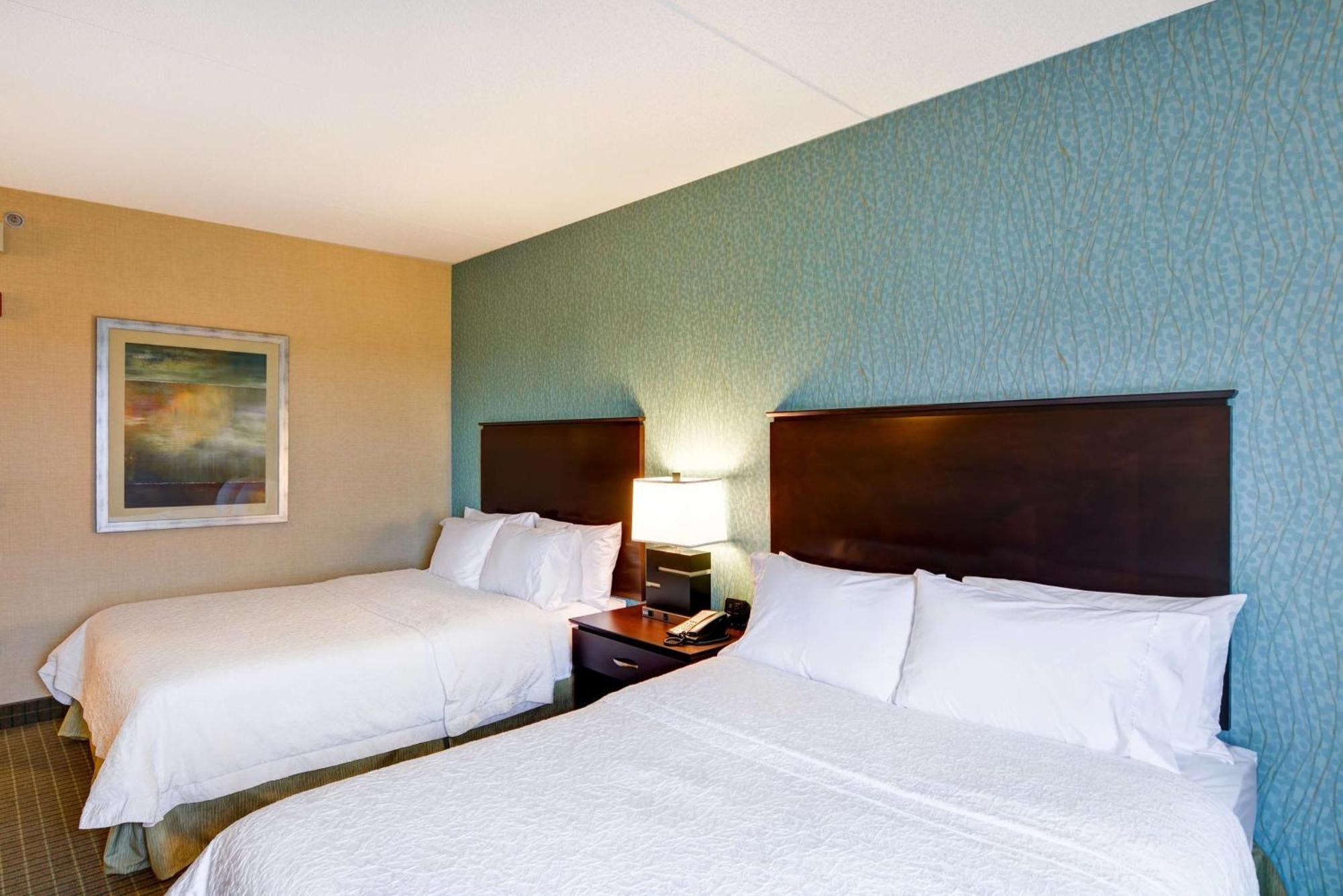 Hampton Inn & Suites Уилкс-Барре Экстерьер фото