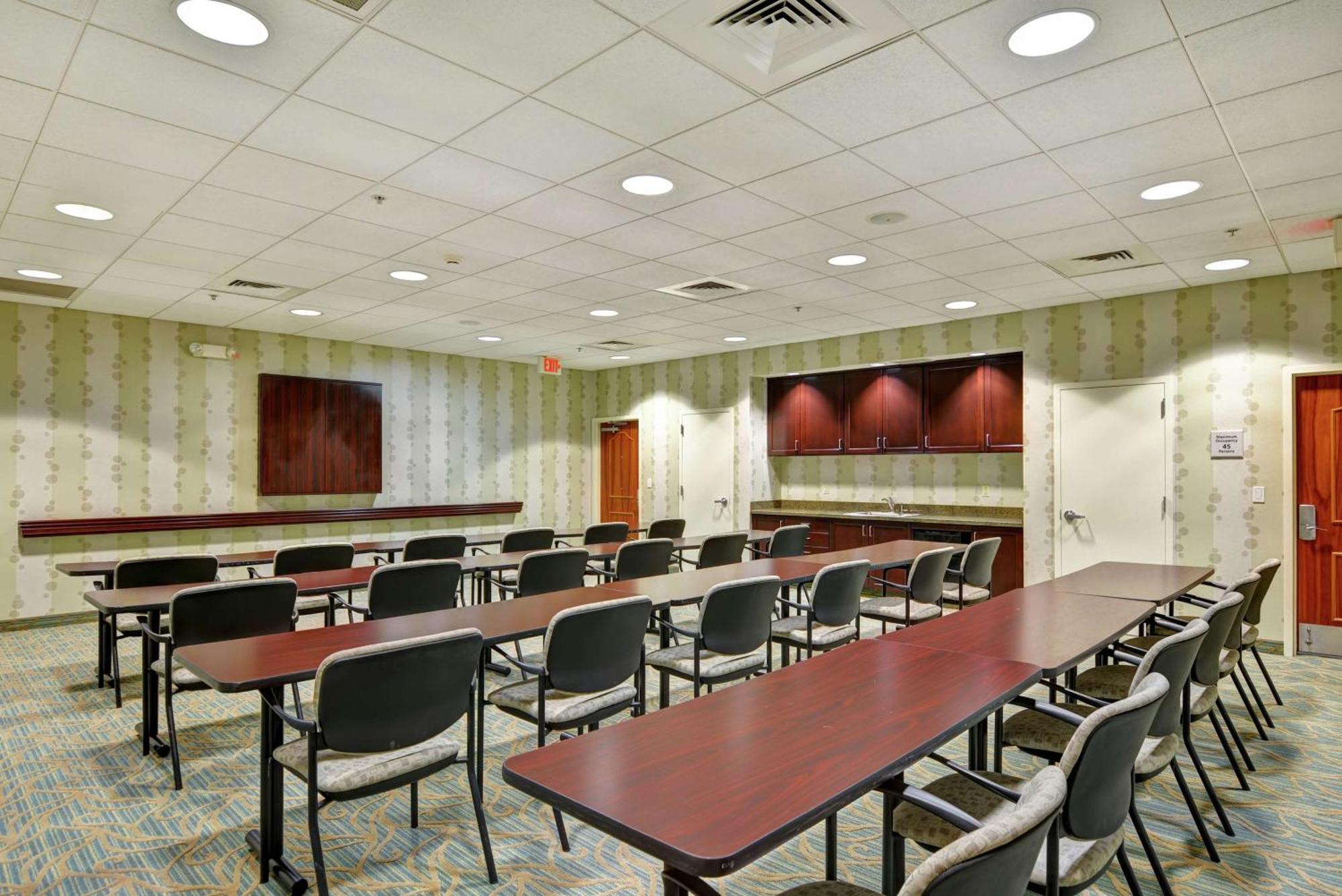 Hampton Inn & Suites Уилкс-Барре Экстерьер фото