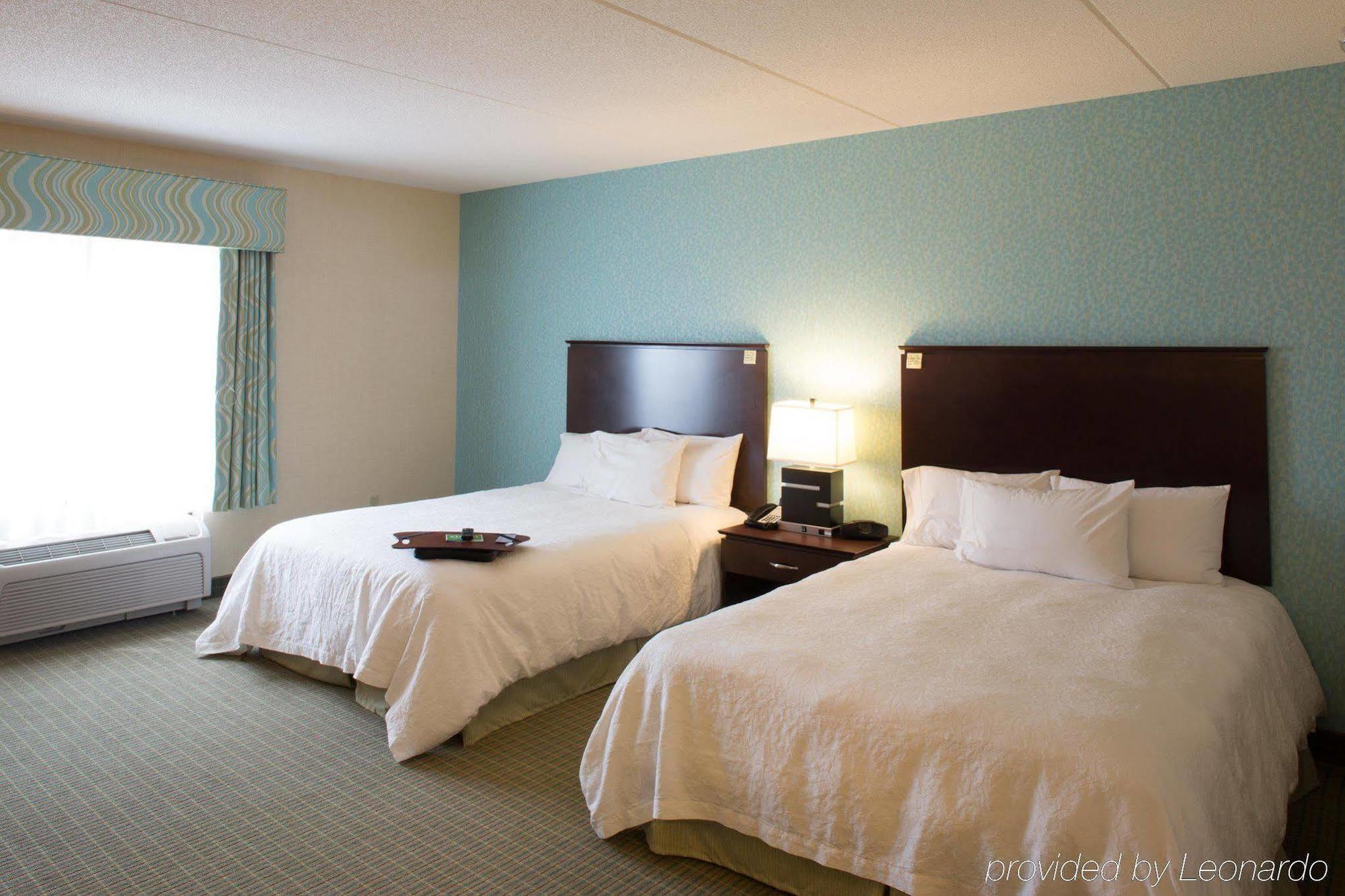 Hampton Inn & Suites Уилкс-Барре Экстерьер фото